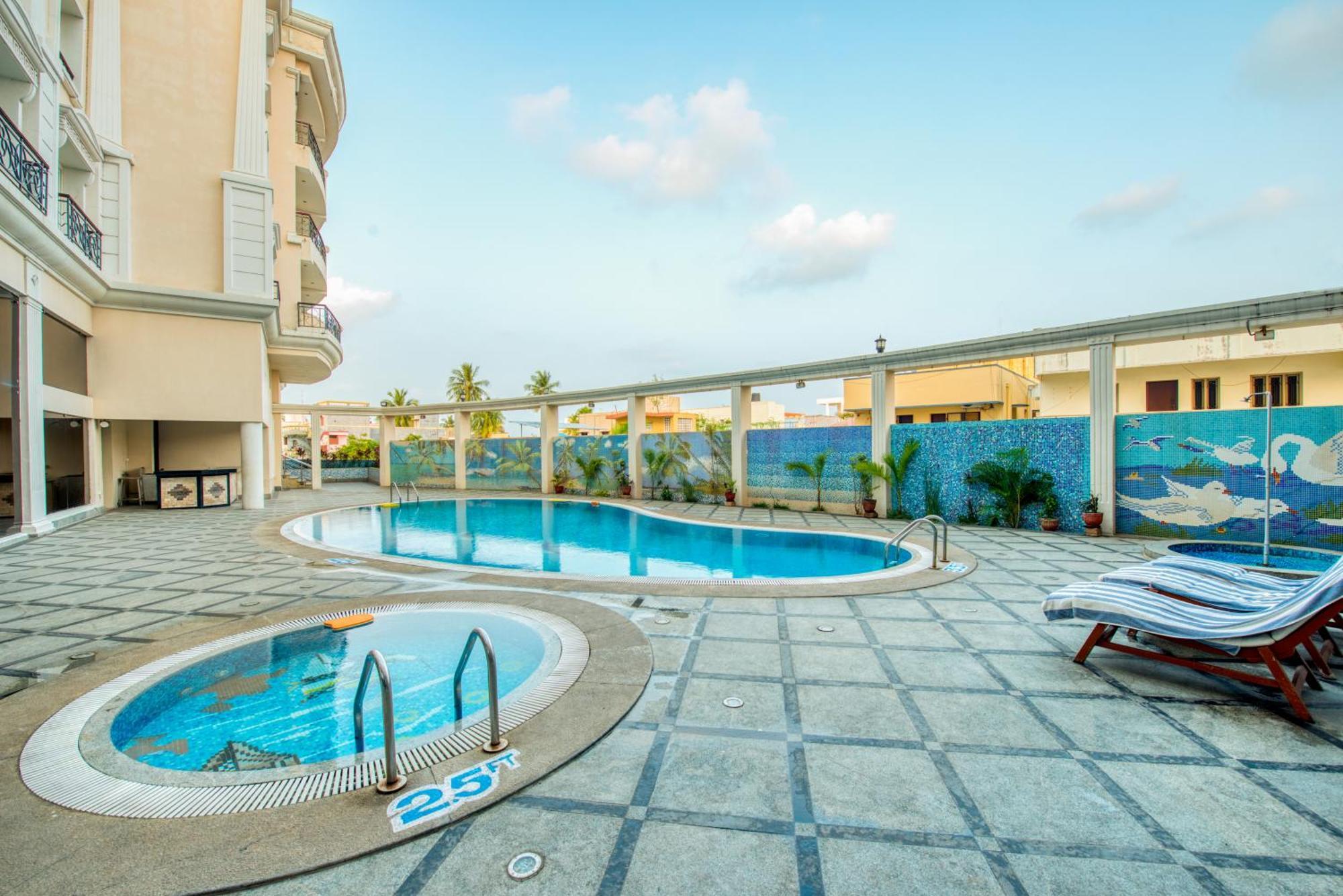 Hotel Le Royal Park Puduccseri Kültér fotó