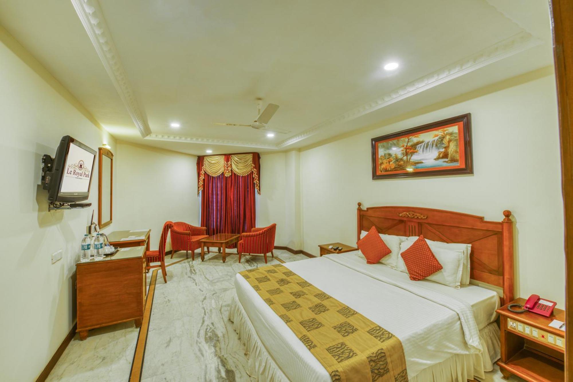 Hotel Le Royal Park Puduccseri Kültér fotó